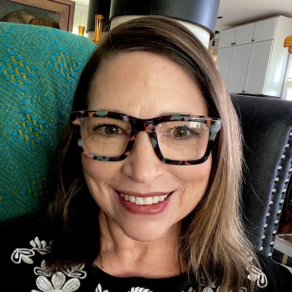 Meet your Posher, Annie - Picture 1 of 2